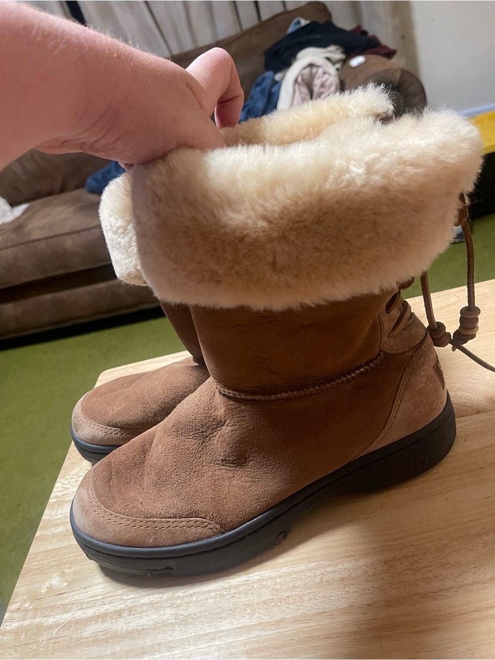 UGG Australia Brown Leather Sheepskin Cuff Boots Tie Back F80081 Size W8